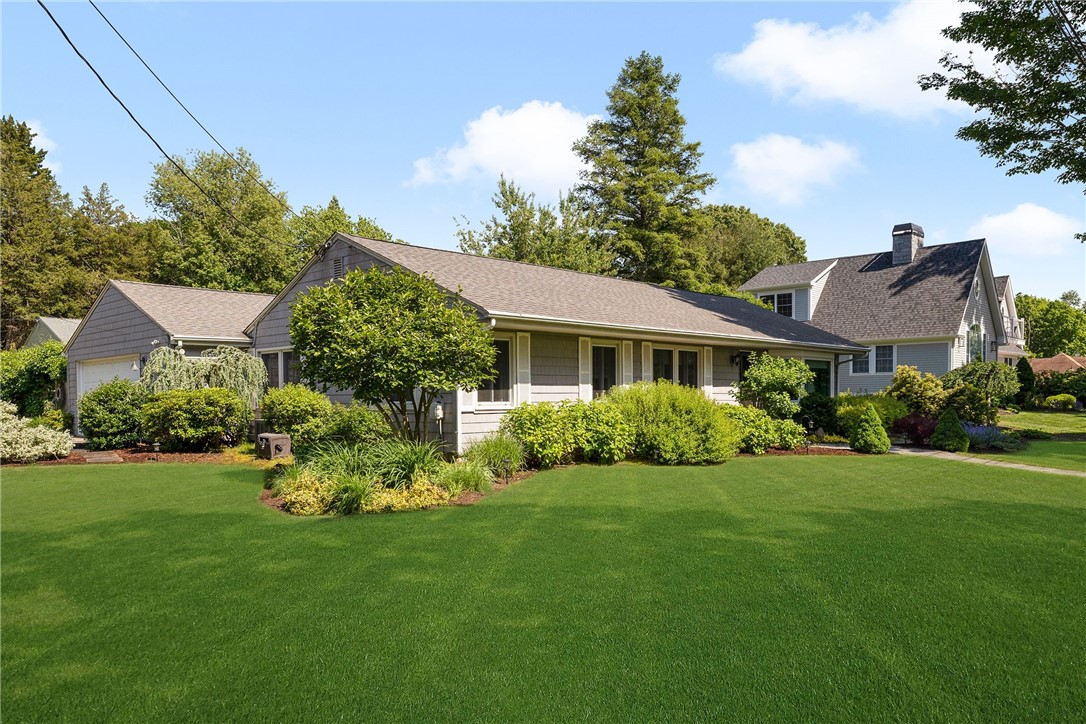 6 Crawford Avenue Warwick, RI 02889 - Photo 2 of 47