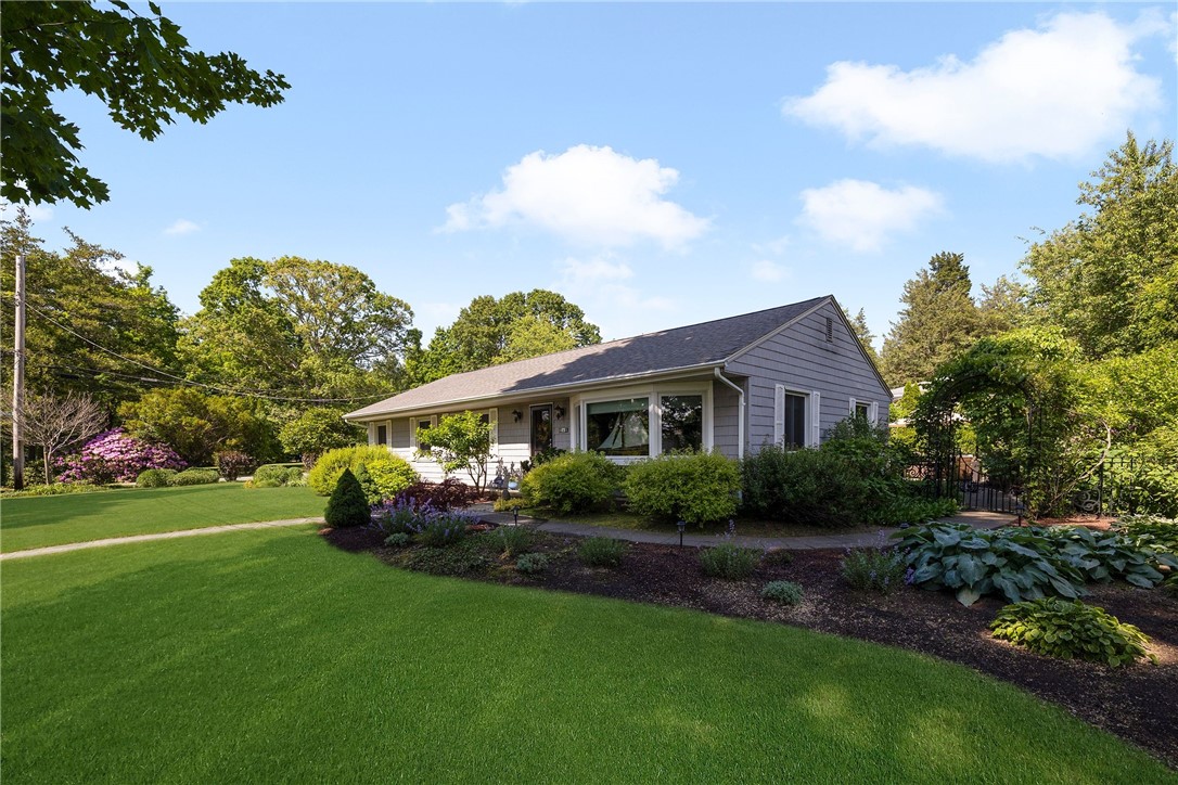 6 Crawford Avenue Warwick, RI 02889 - Photo 32 of 47