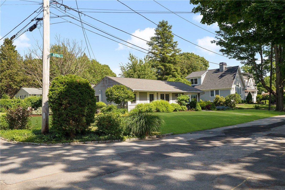 6 Crawford Avenue Warwick, RI 02889 - Photo 33 of 47