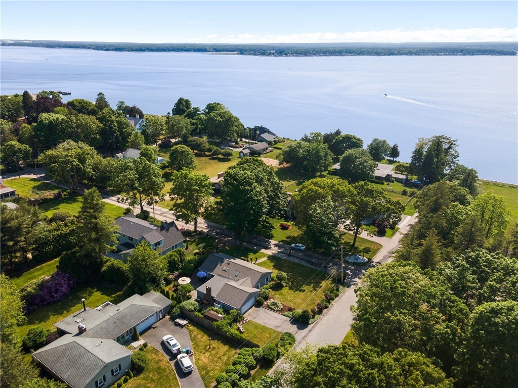 6 Crawford Avenue Warwick, RI 02889 - Photo 36 of 47