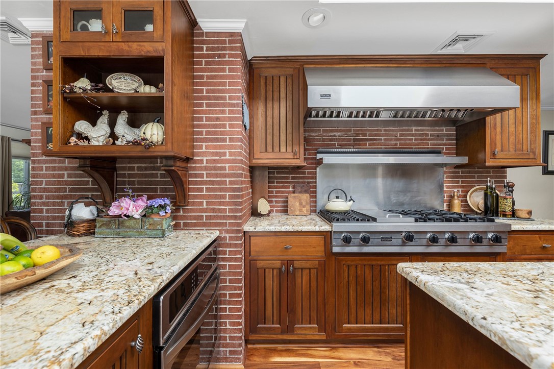 6 Crawford Avenue Warwick, RI 02889 - Photo 10 of 47