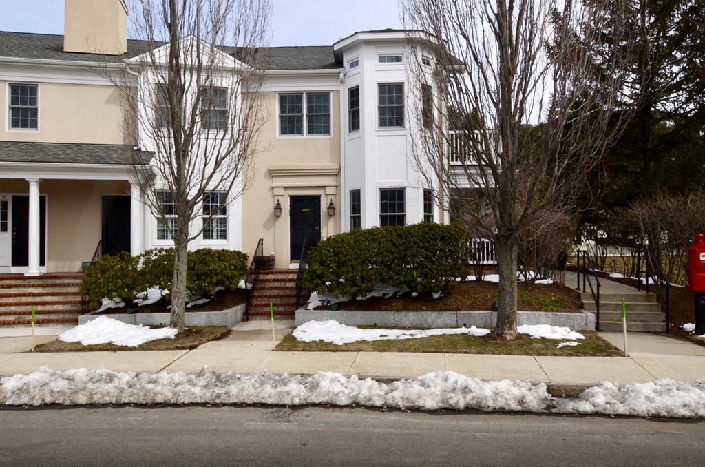 197 Victory Road, Unit 197 Quincy, MA 02171 - Photo 1 of 20 Gallery Image 1