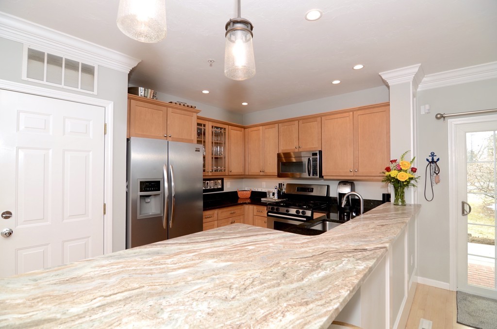 197 Victory Road, Unit 197 Quincy, MA 02171 - Photo 5 of 20 Gallery Image 5