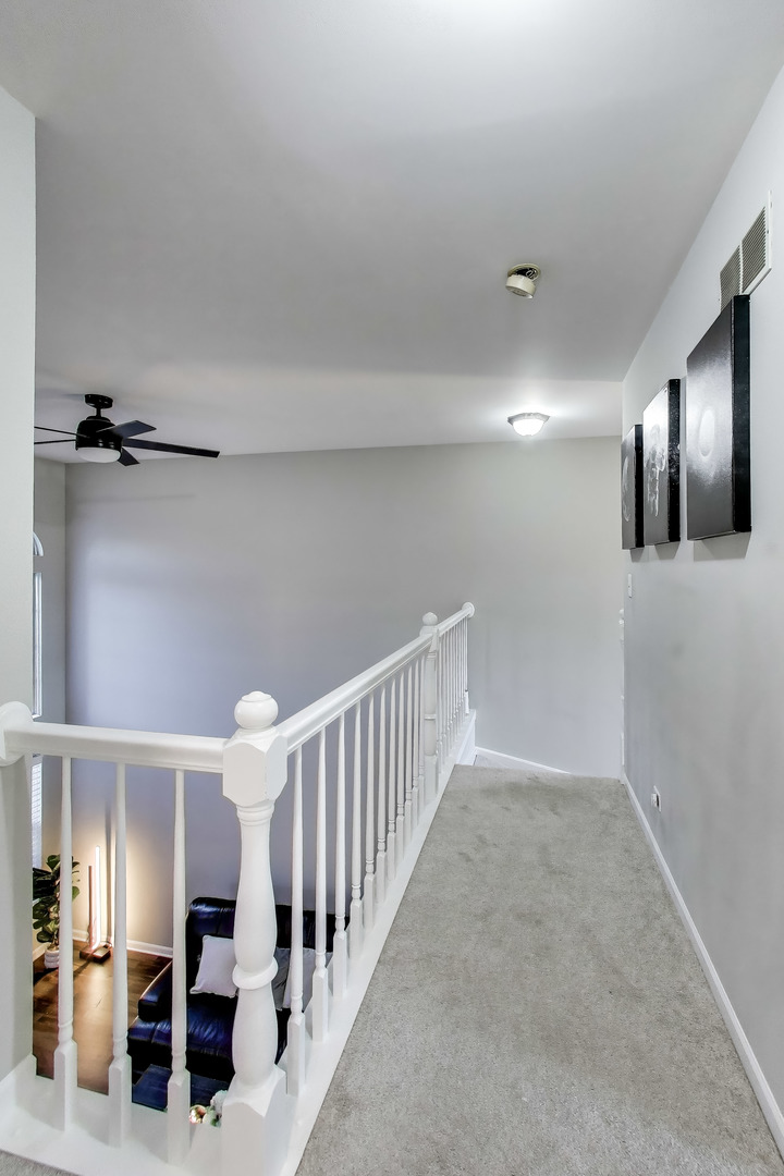 641 Kingsbridge Drive Carol Stream, IL 60188 - Photo 15 of 32