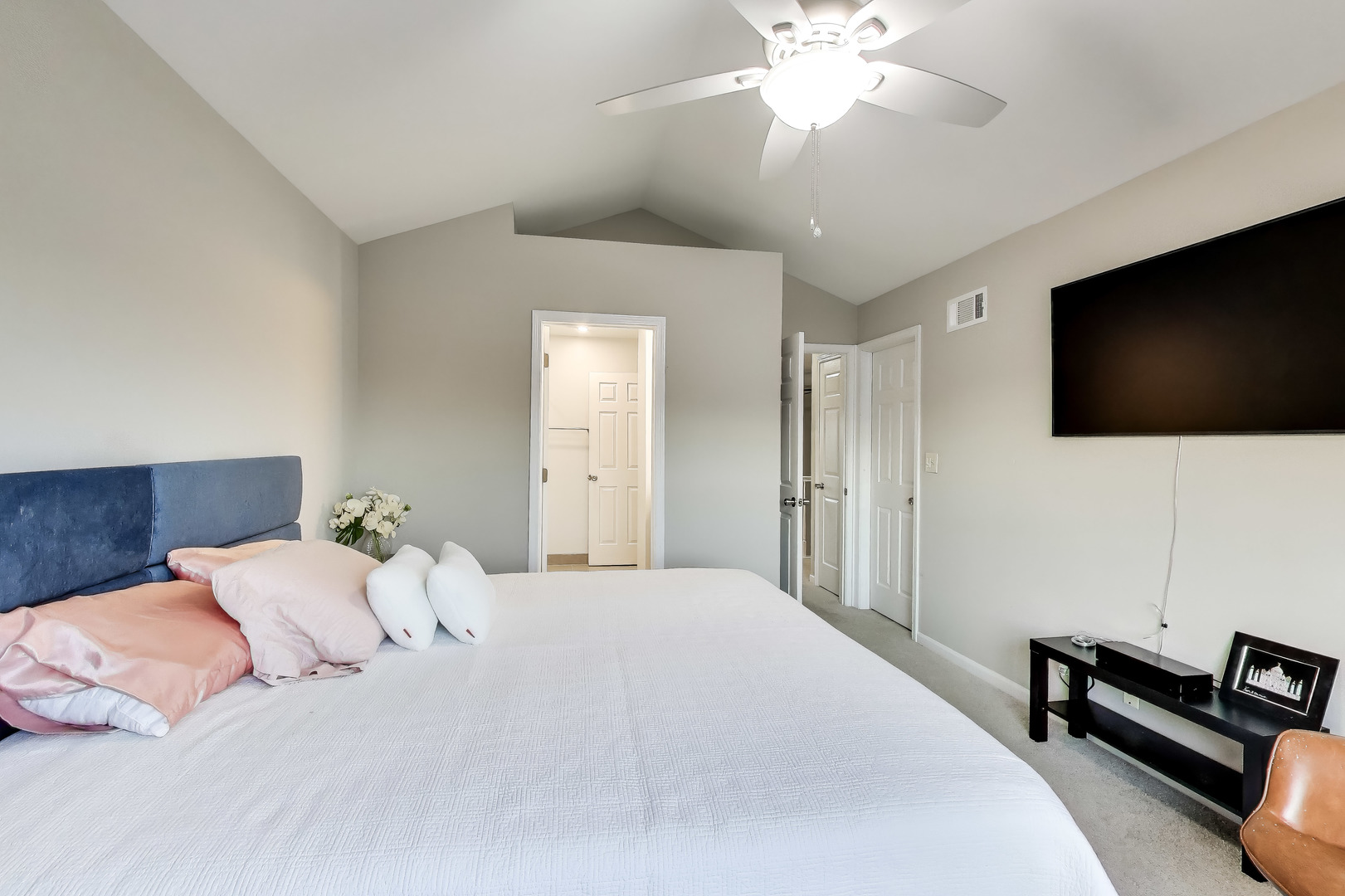 641 Kingsbridge Drive Carol Stream, IL 60188 - Photo 20 of 32