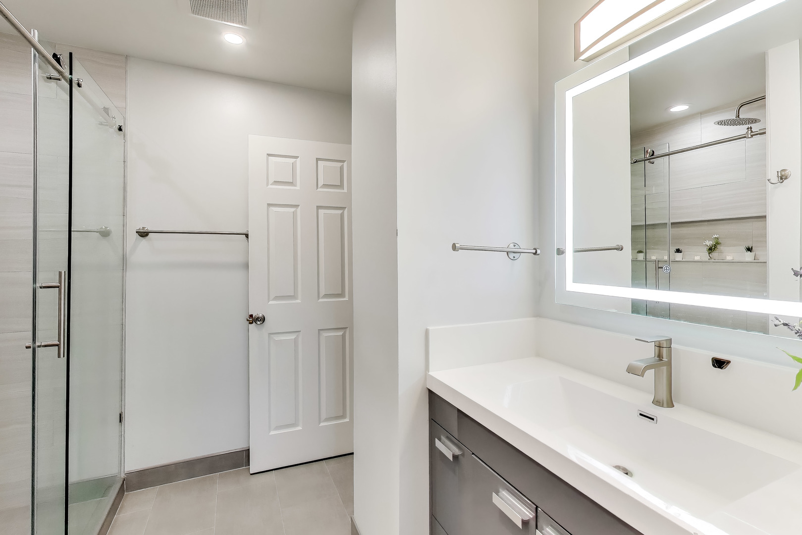 641 Kingsbridge Drive Carol Stream, IL 60188 - Photo 21 of 32