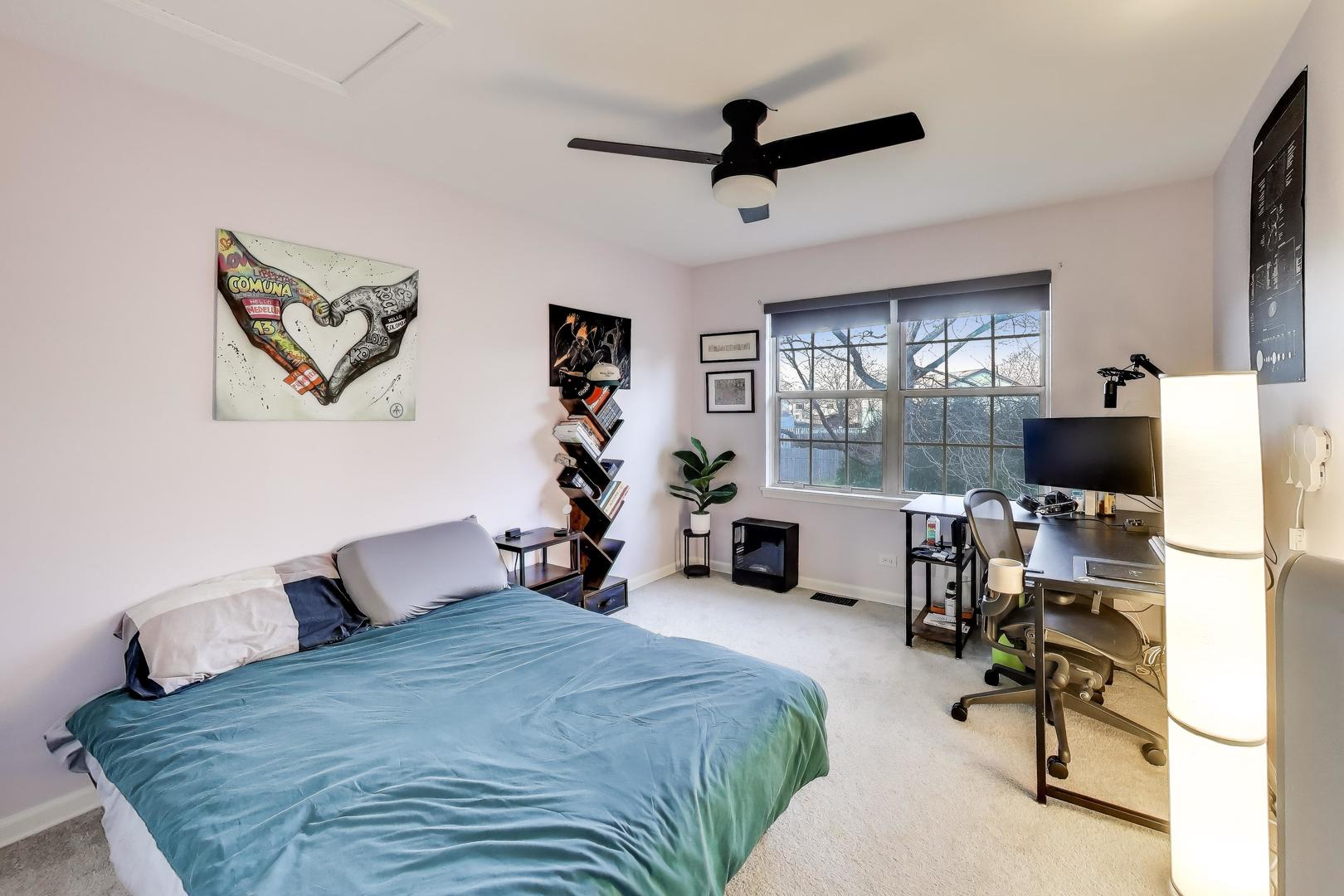 641 Kingsbridge Drive Carol Stream, IL 60188 - Photo 23 of 32