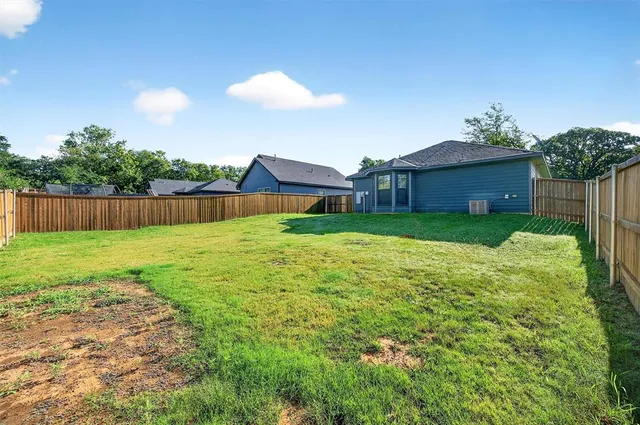 $1,500 | 1501 South 7th Avenue, Denison, TX 75021