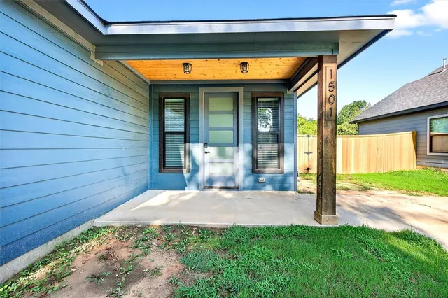 $1,500 | 1501 South 7th Avenue, Denison, TX 75021