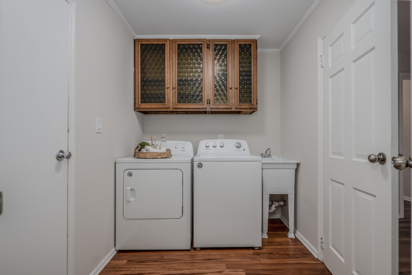 1936 South Street Geneva, IL 60134 - Photo 15 of 34 a utility room with dryer and washer