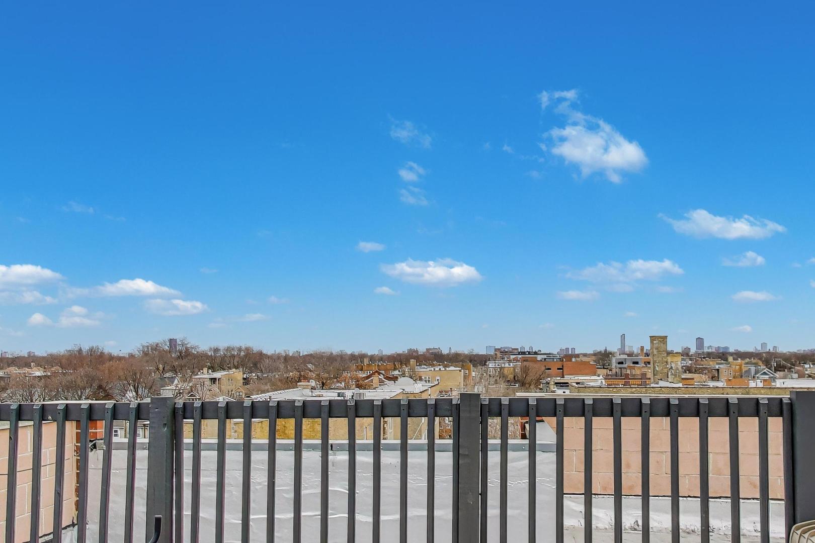 4410 North Troy Street, Unit 301 Chicago, IL 60625 - Photo 23 of 23 a view of a city