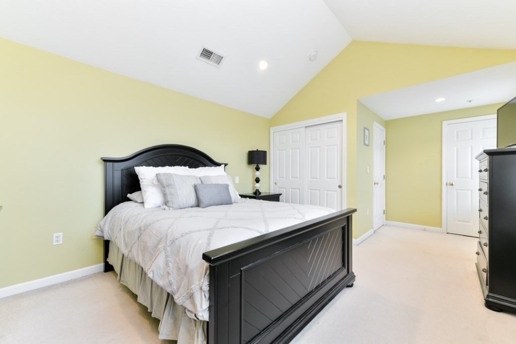 995 Trapelo Road, Unit 4 Waltham, MA 02452 - Photo 13 of 24