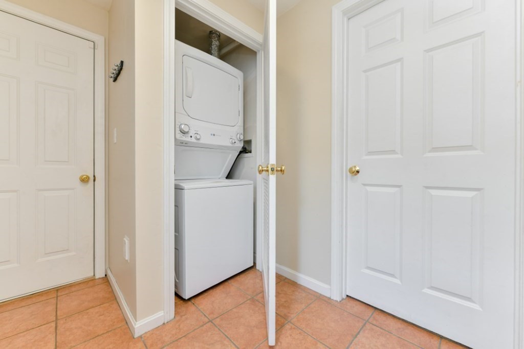 995 Trapelo Road, Unit 4 Waltham, MA 02452 - Photo 21 of 24