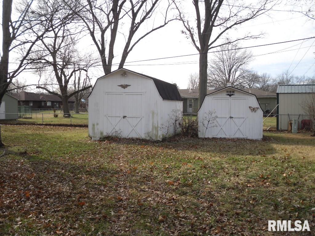 62 Ridge Road Centralia, IL 62801 - Photo 12 of 14 Gallery Image 12