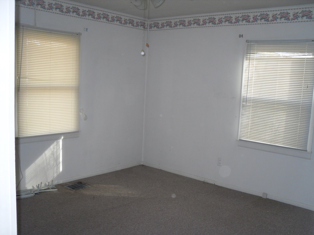 62 Ridge Road Centralia, IL 62801 - Photo 8 of 14 Gallery Image 8
