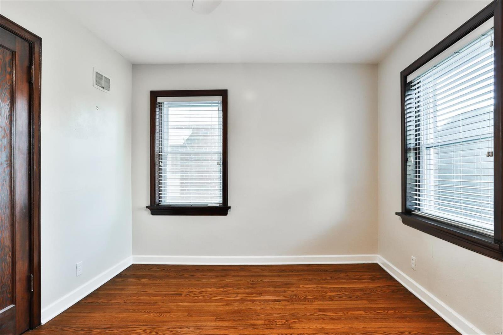 5842 Rhodes Avenue St. Louis, MO 63109 - Photo 23 of 27 Gallery Image 23