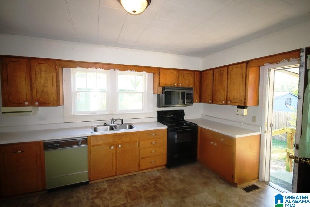 3 A Street Southwest Jacksonville, AL 36265 - Photo 6 of 41