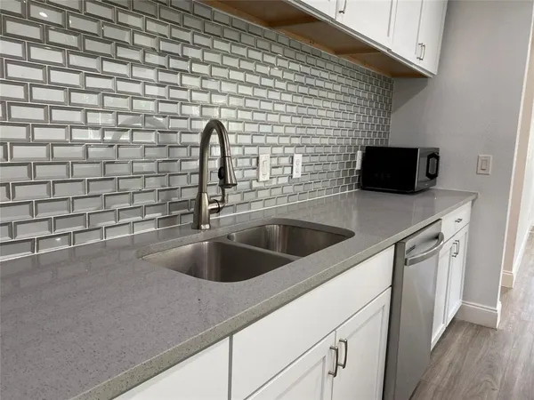 $2,400 | 3035 Townsend Drive, Dallas, TX 75229