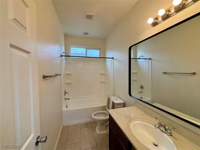 $2,200 | 113 Chino Avenue, North Las Vegas, NV 89031