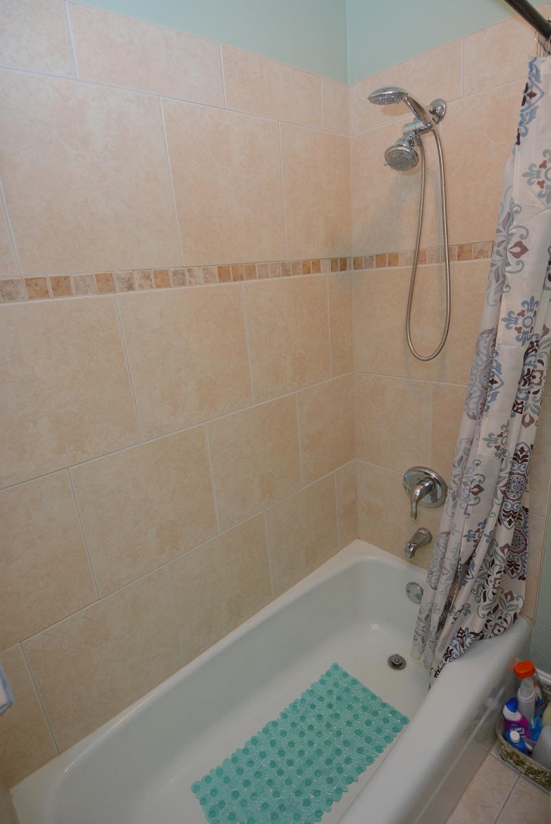 4607 Southeast Binnacle Way, Unit 1B Stuart, FL 34997 - Photo 28 of 36 Master Bath