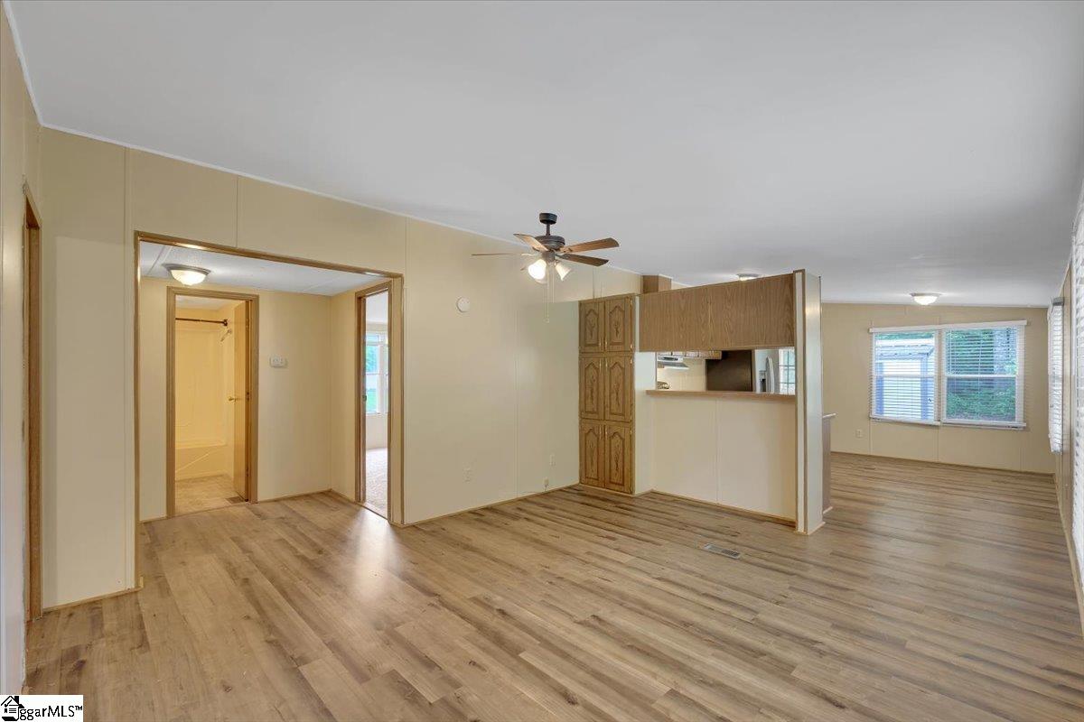138 Pittman Road Marietta, SC 29661 - Photo 3 of 19 Gallery Image 3