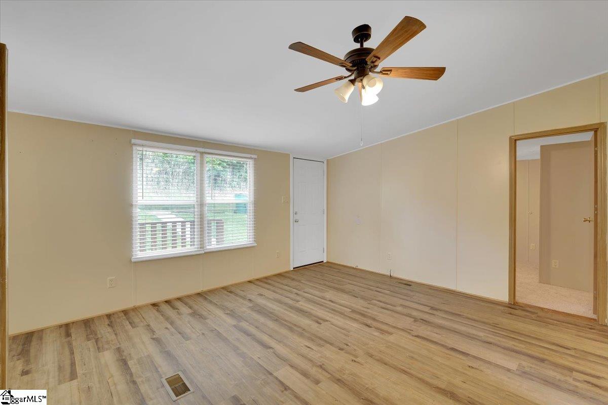 138 Pittman Road Marietta, SC 29661 - Photo 5 of 19 Gallery Image 5