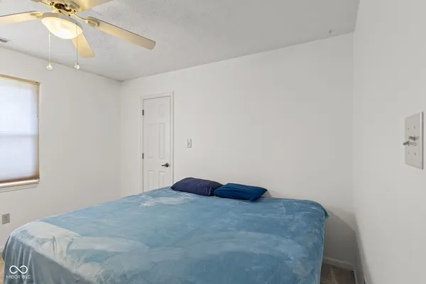 $295,000 | 6433 Southern Lakes Drive North, Indianapolis, IN 46237