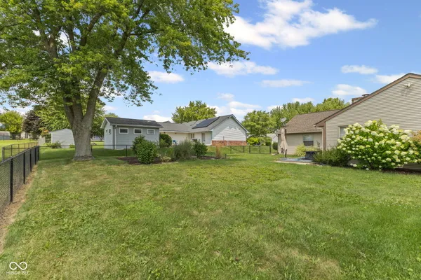 $295,000 | 6433 Southern Lakes Drive North, Indianapolis, IN 46237