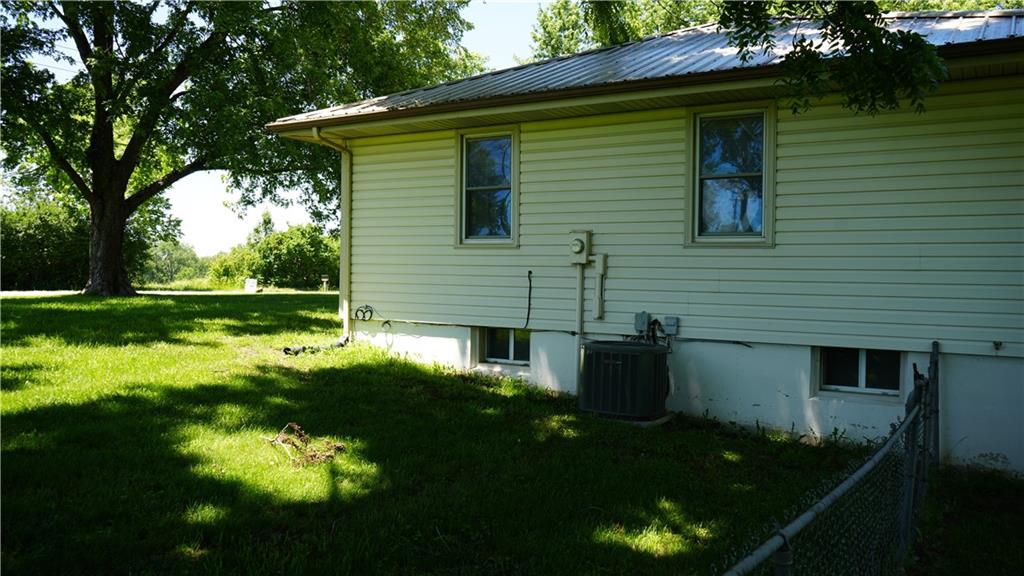 14701 Tillman Road Smithville, MO 64089 - Photo 27 of 35