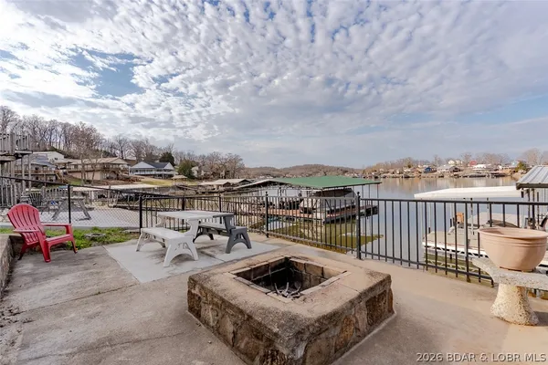 $575,000 | 3365 Adkins Road, Climax Springs, MO 65324