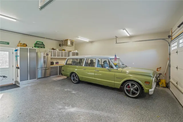 $1,250,000 | 13 Vanderbilt Lane, Portsmouth, RI 02871