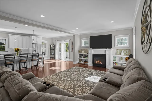 $1,250,000 | 13 Vanderbilt Lane, Portsmouth, RI 02871