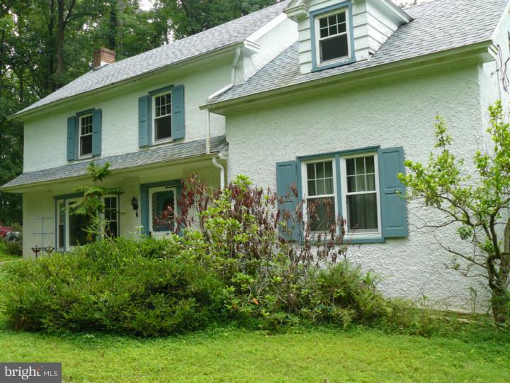 1458 Roundhouse Road Quakertown, PA 18951 - Photo 1 of 15 Exterior Front
