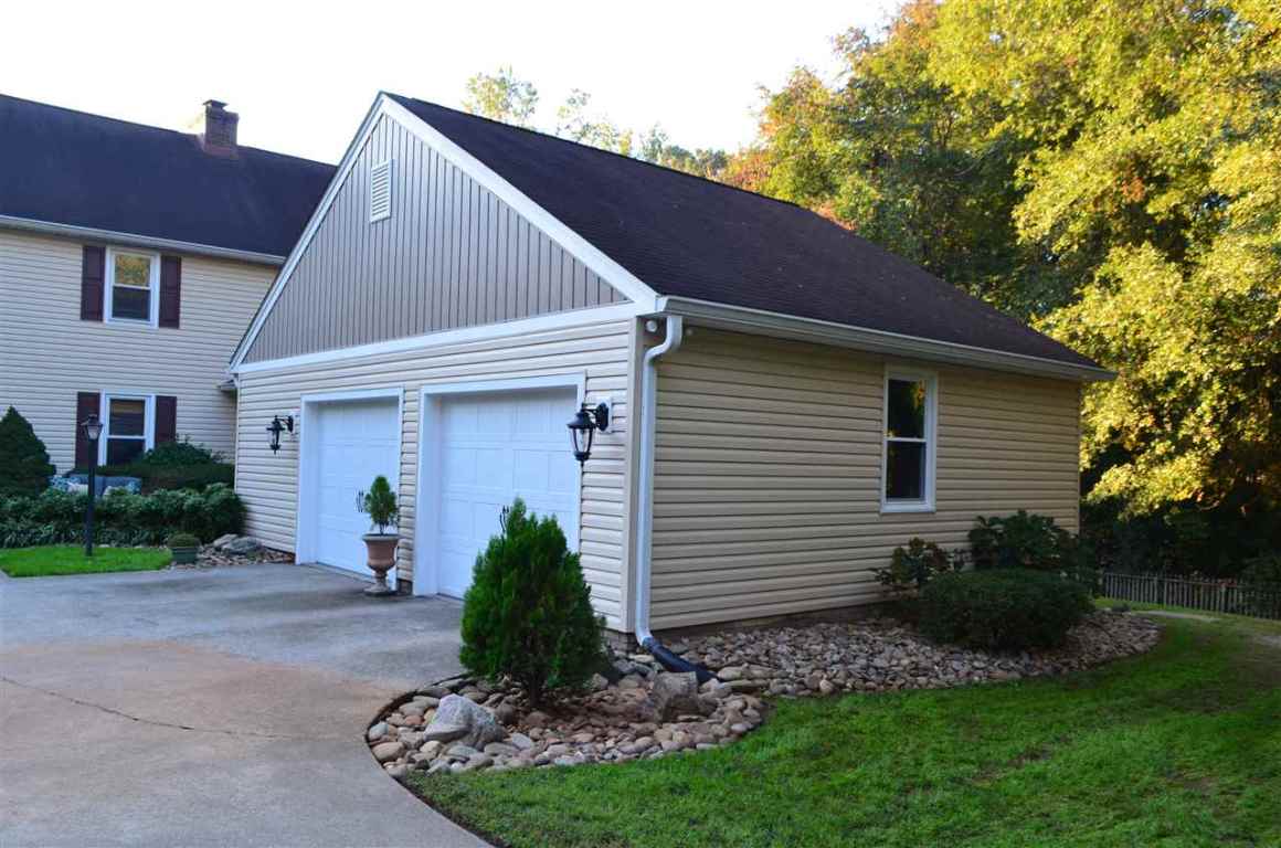 106 Edisto Road Anderson, SC 29621 - Photo 3 of 36