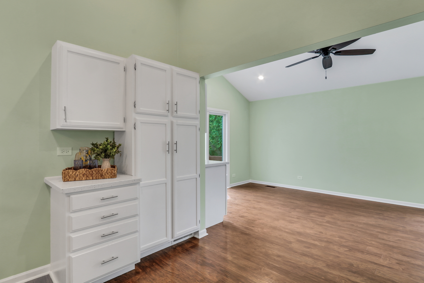 6292 Eagle Ridge Drive Gurnee, IL 60031 - Photo 13 of 43 Gallery Image 13