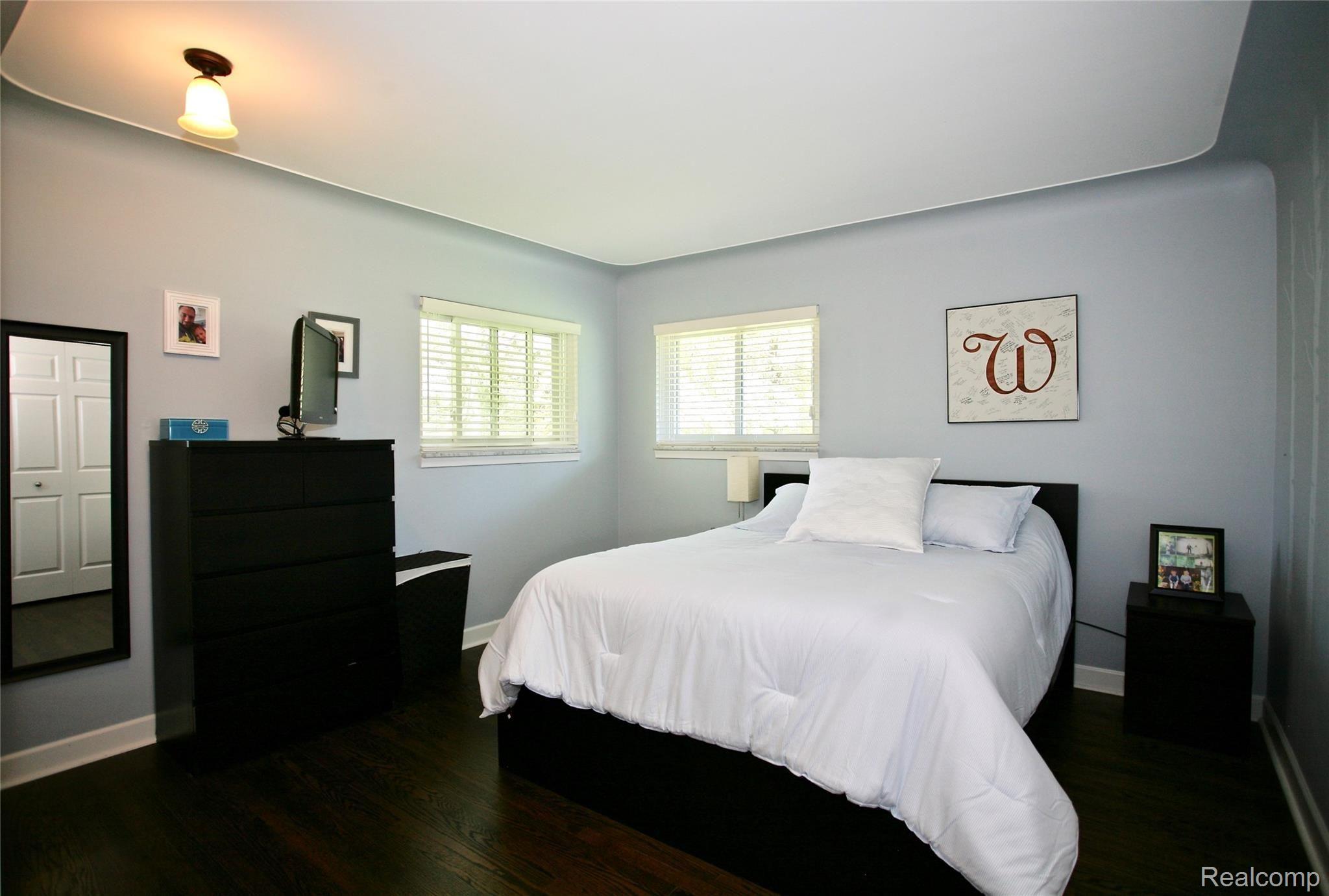 61 Booth Road Troy, MI 48085 - Photo 8 of 17 fullsizeoutput_b9f.jpeg