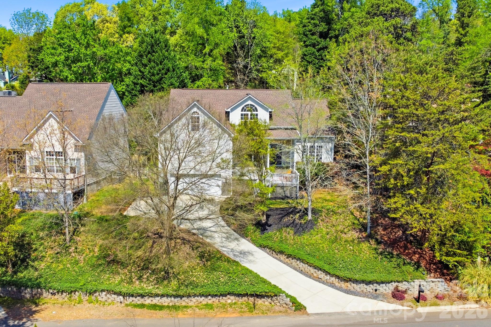 9101 Pitcairn Drive Tega Cay, SC 29708 - Photo 4 of 48