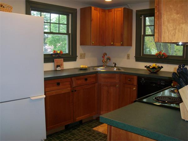 4 Overlook Road Reading, MA 01867 - Photo 5 of 10 Gallery Image 5