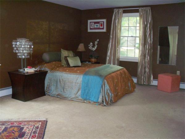 4 Overlook Road Reading, MA 01867 - Photo 7 of 10 Gallery Image 7