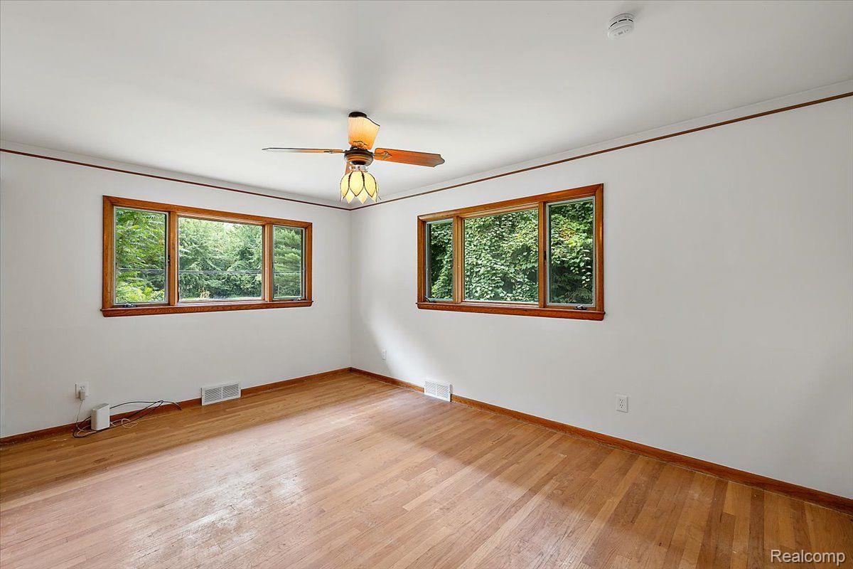 21633 Superior Road Taylor, MI 48180 - Photo 12 of 35 Gallery Image 12