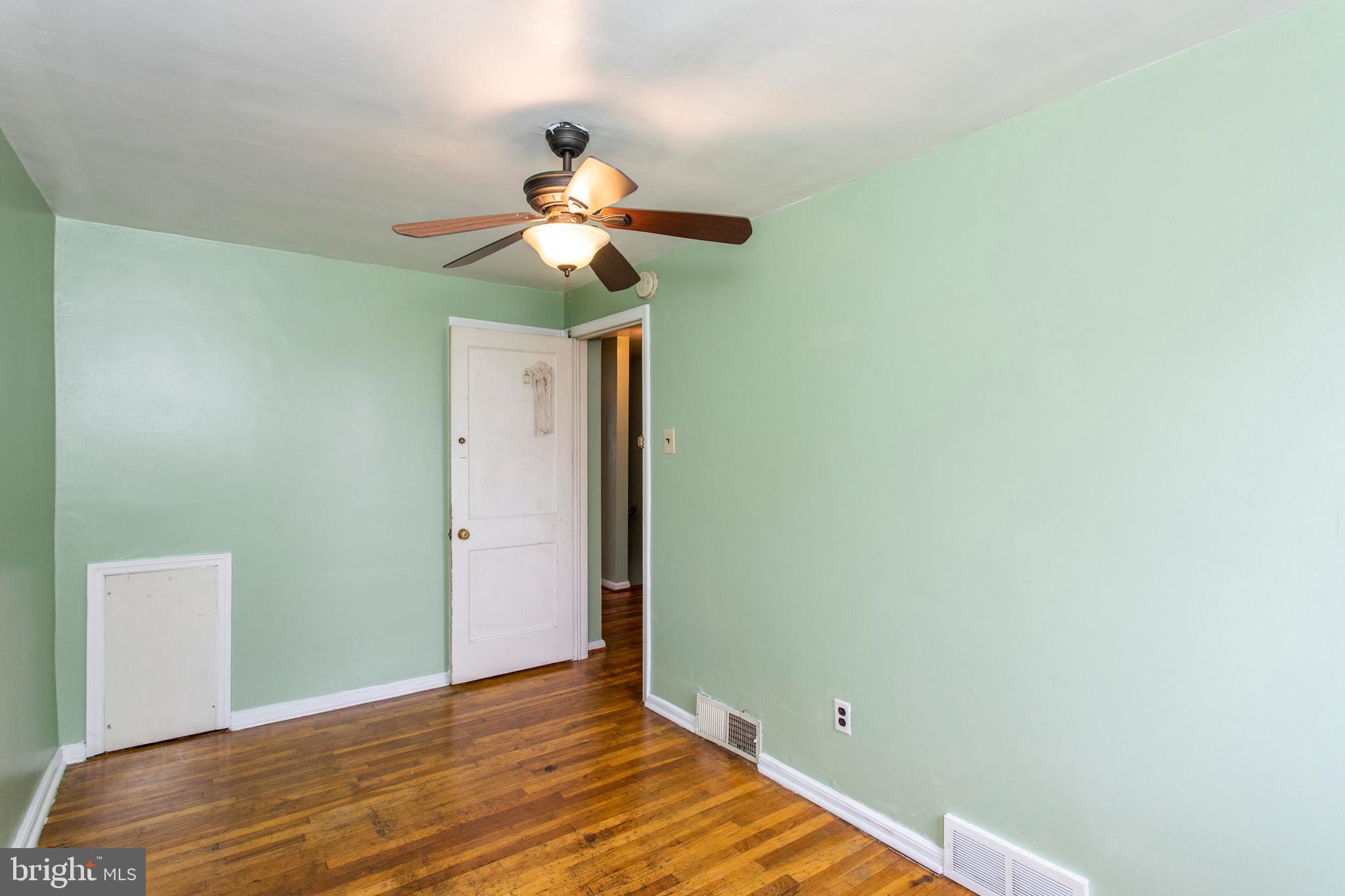 846 Grant Road Folcroft, PA 19032 - Photo 22 of 32