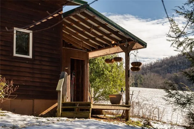 $335,000 | 385 Col Francis Road, Crumpler, NC 28617