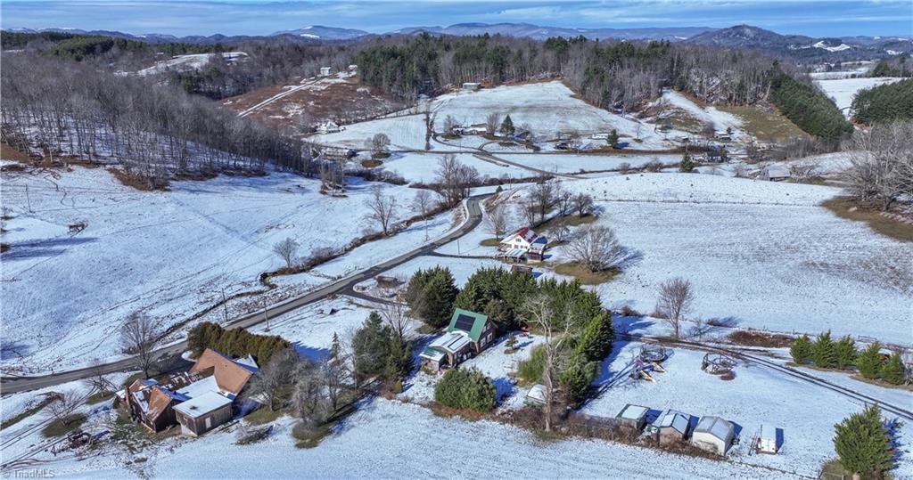 385 Col Francis Road Crumpler, NC 28617 - Photo 7 of 42