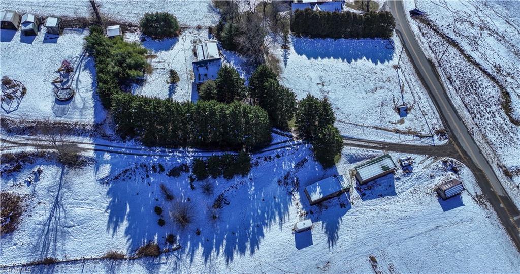 385 Col Francis Road Crumpler, NC 28617 - Photo 8 of 42