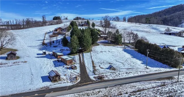 $335,000 | 385 Col Francis Road, Crumpler, NC 28617