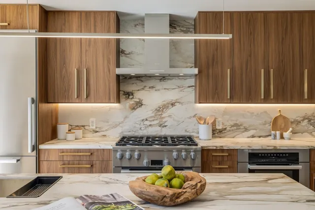 $4,298,000 | 139 Victoria Road, Burlingame, CA 94010