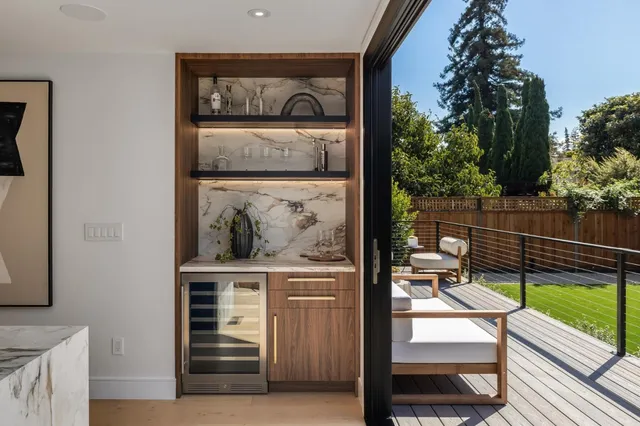 $4,298,000 | 139 Victoria Road, Burlingame, CA 94010