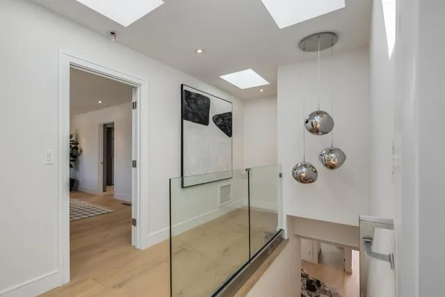 $4,298,000 | 139 Victoria Road, Burlingame, CA 94010