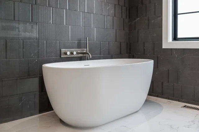 $4,298,000 | 139 Victoria Road, Burlingame, CA 94010