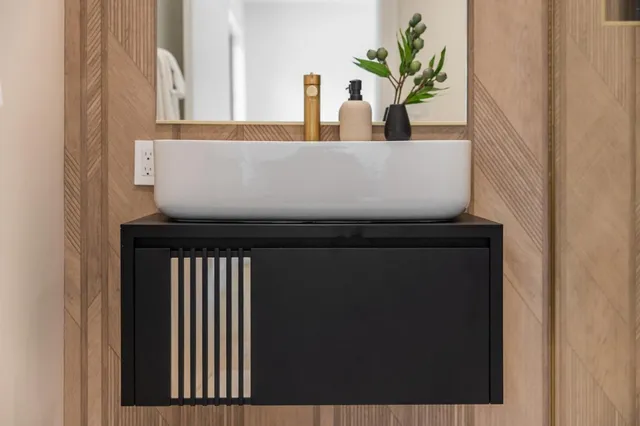 $4,298,000 | 139 Victoria Road, Burlingame, CA 94010